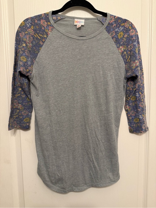 LuLaRoe Tops - LuLaRoe Randy Raglan Knit Top Gray & Blue Floral Baseball Style Tee Size XS